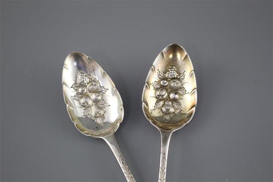 A pair of George III Old English pattern berry spoons, by Eley & Fearn, London, 1802, 22.2cm, 3.5oz.